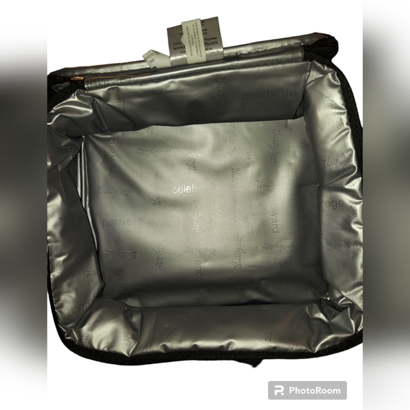 Thirty-One Lunch Buddy Thermal Personalized with the Letter M - Picture 8 of 8